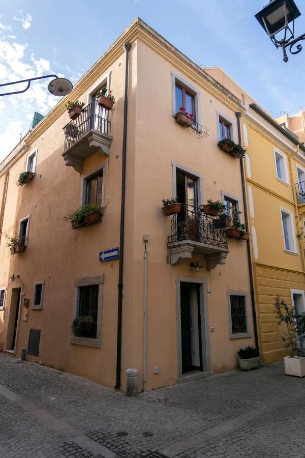 Amsicora 8 Lt Hotel Olbia Exterior foto